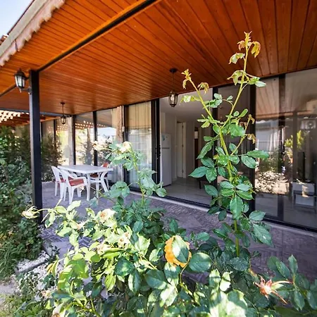 Mona - Huzur Ve Sakinlik Sunan Ortak Havuzlu Ev Ferienhaus Meselik